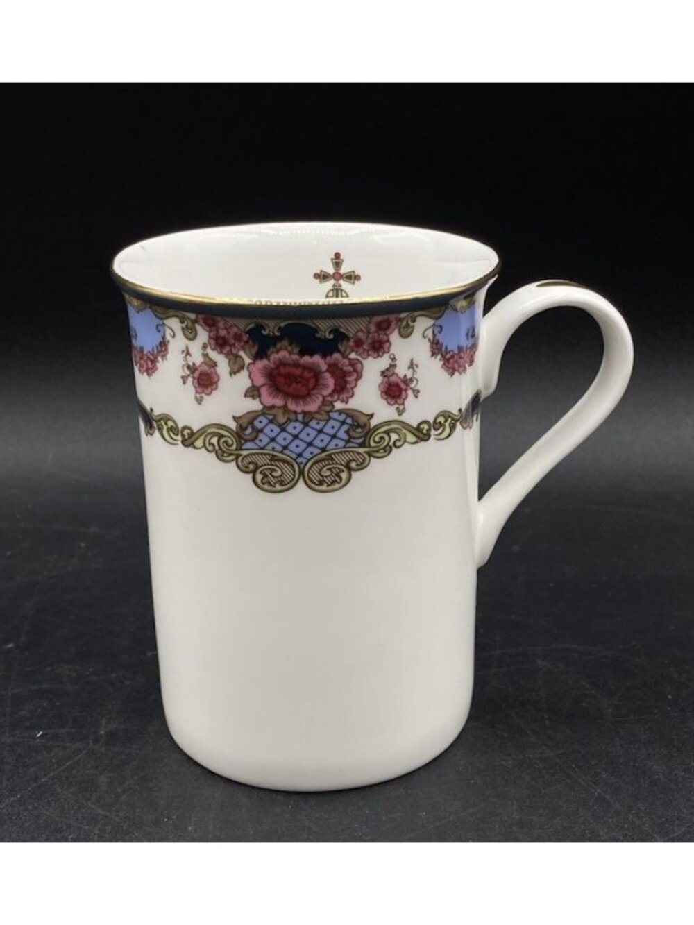 Royal Doulton Fairmont Empress Hotel Mug Cup Bone China Crown Logo - Picture 2 of 9